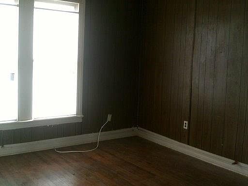 2nd image of 867 Orange St