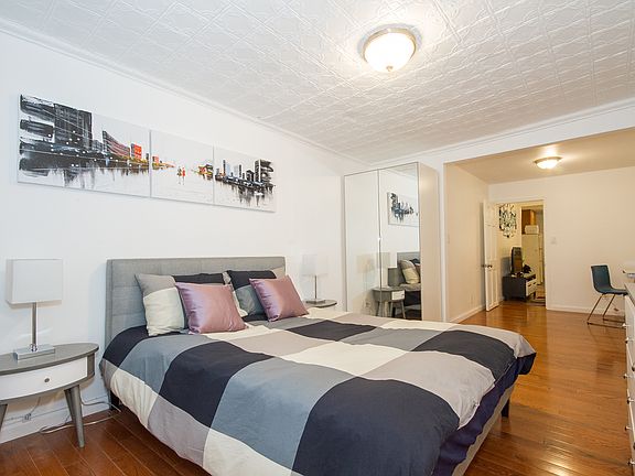 2nd image of 512 E 13th St APT 3D