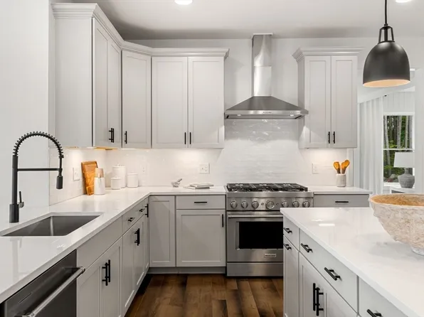 3 Lloyd Cir #43, Norton, MA 02766