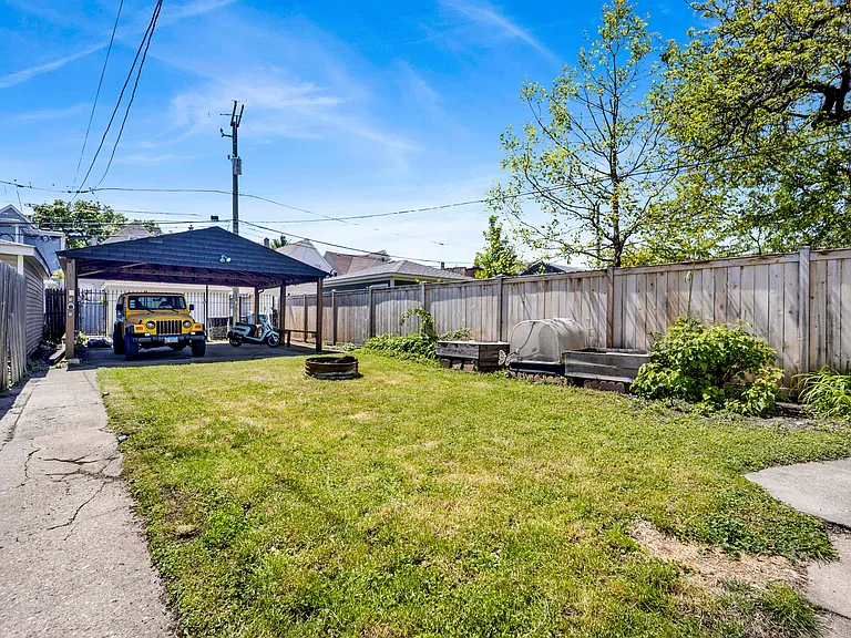3721 W Shakespeare Ave — Photo 36