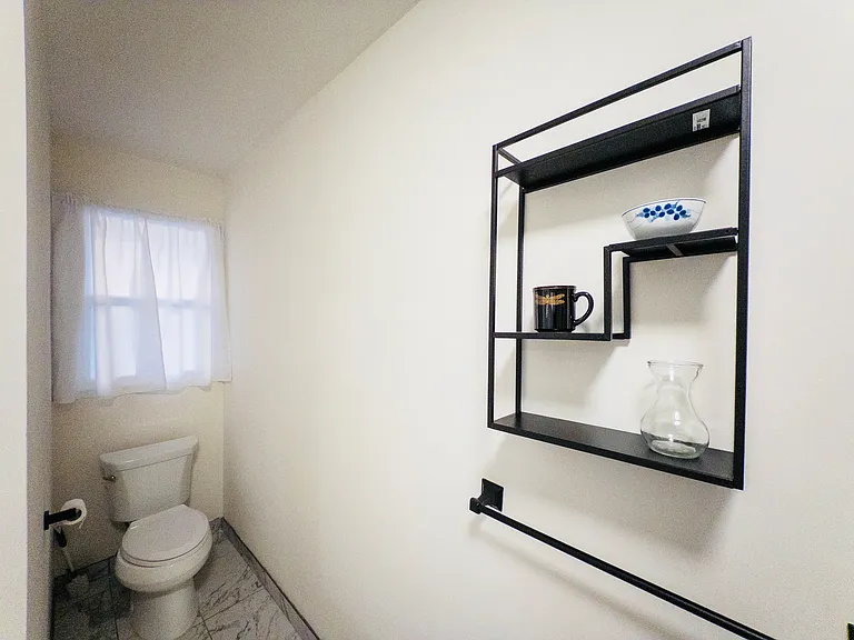 1929 Haste St #6 — Photo 7
