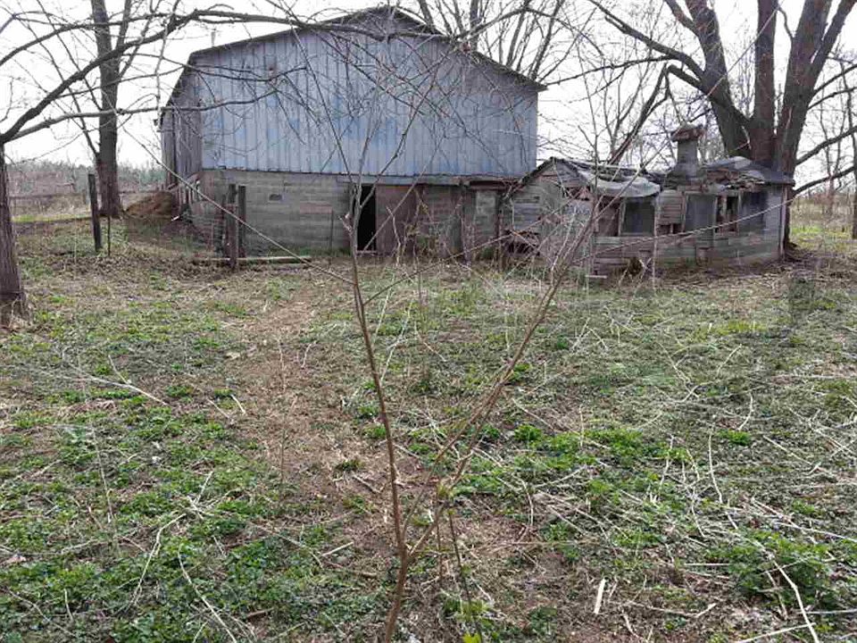 2nd image of 6525 Meridian Rd