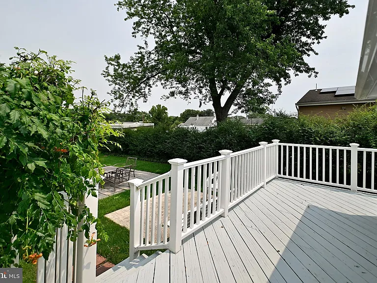 51 Macon Dr — Photo 23
