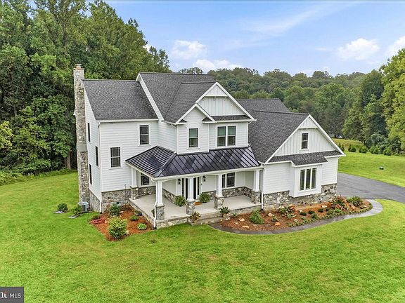 5th image of 1371 State Rd
