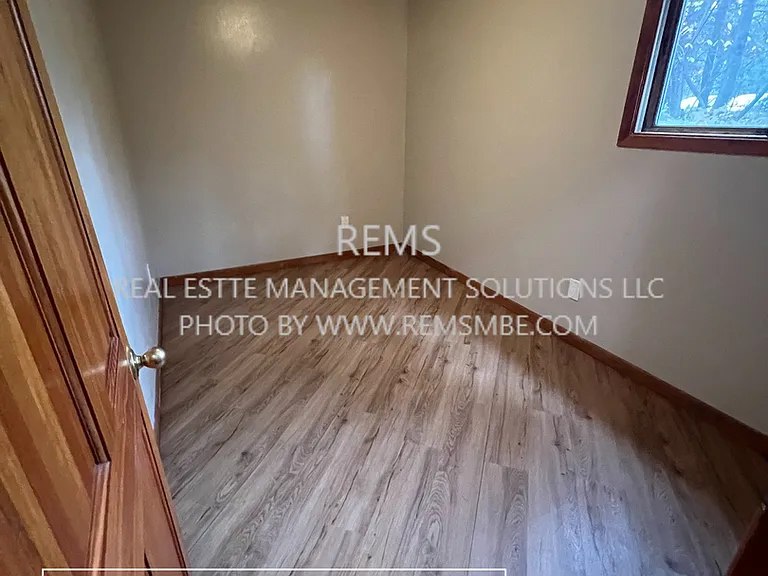 1185 E Hiawatha Dr — Photo 8