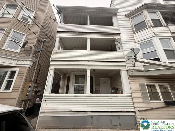 213 E Bertsch St APT 3, Lansford, PA 18232
