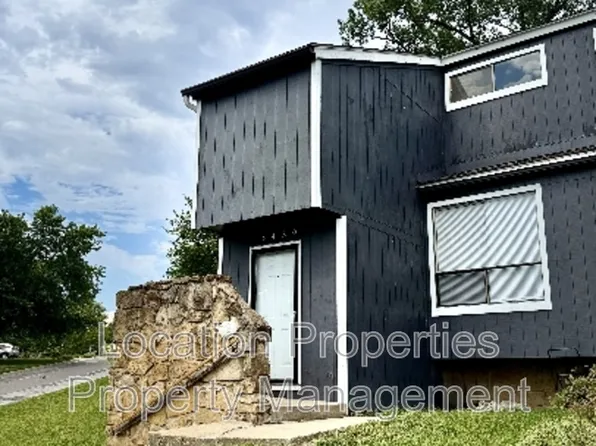 3420 Augusta Dr #1, Lawrence, KS 66047
