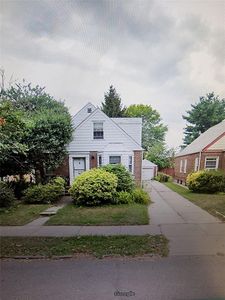 67-16 147 Street Street, Flushing, NY, 11367