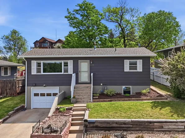 2010 Stirling St, Rapid City, SD 57702