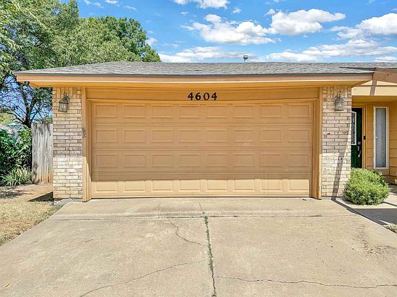 4th image of 4604 NE Bell Ave
