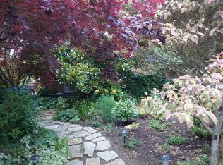 8827 38th Ave SW, Seattle, WA 98126