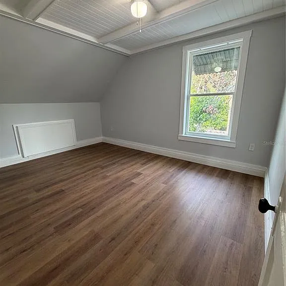 118 N Beaumont Ave — Photo 32