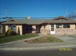 709 Skylark Ave, Los Banos, CA 93635