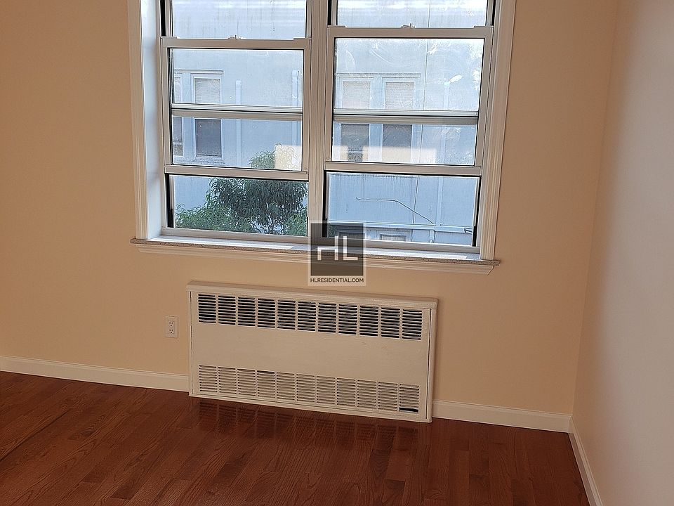 2nd image of 334 Van Sicklen St #2R