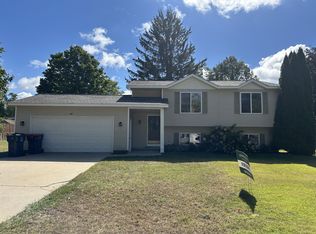 168 E 39th St, Holland, MI 49423