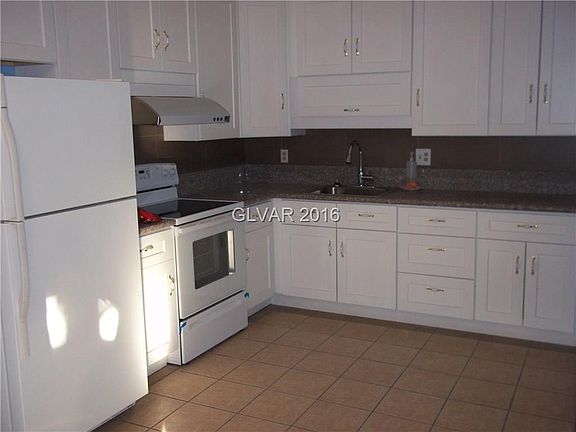 3rd image of 3012 Piedmont Ave #0