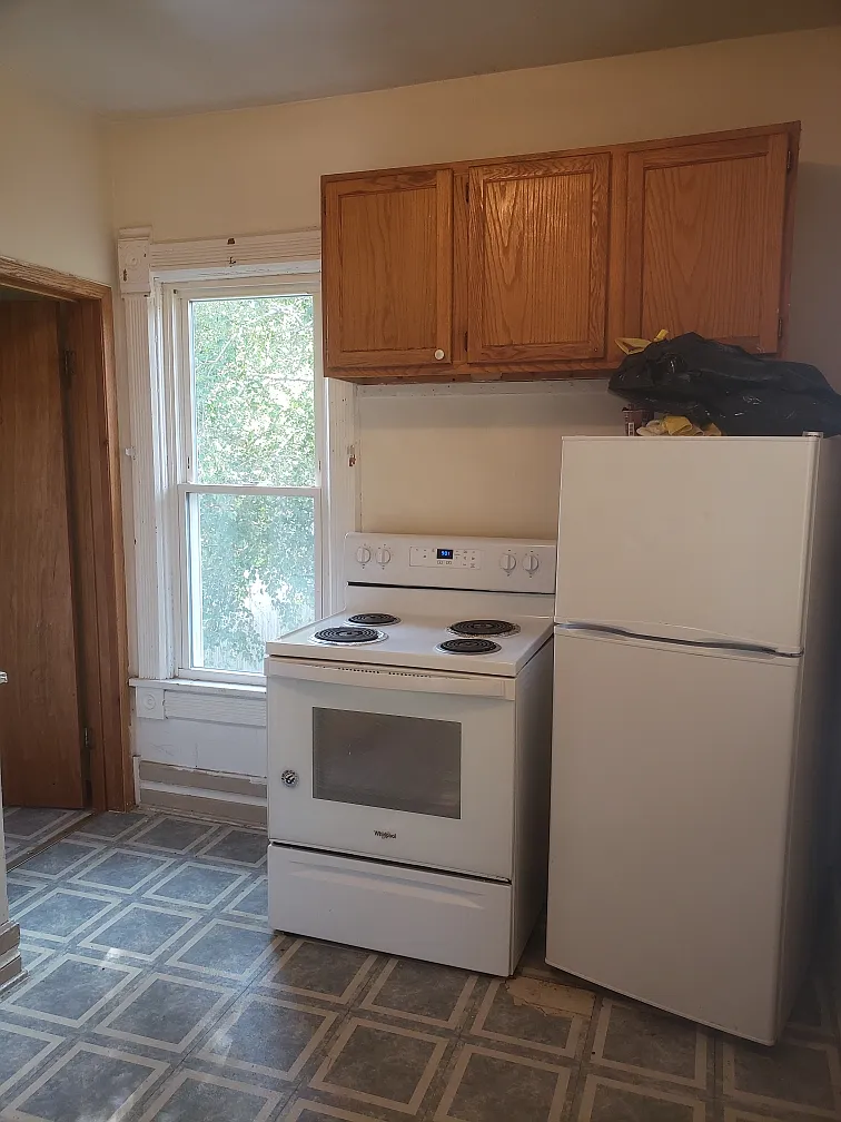 434 Dorr Street - 2 — Photo 1