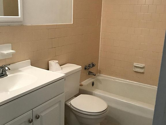 Renovated full bath. 