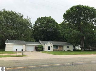 5203 Crosby Rd, Cadillac, MI 49601