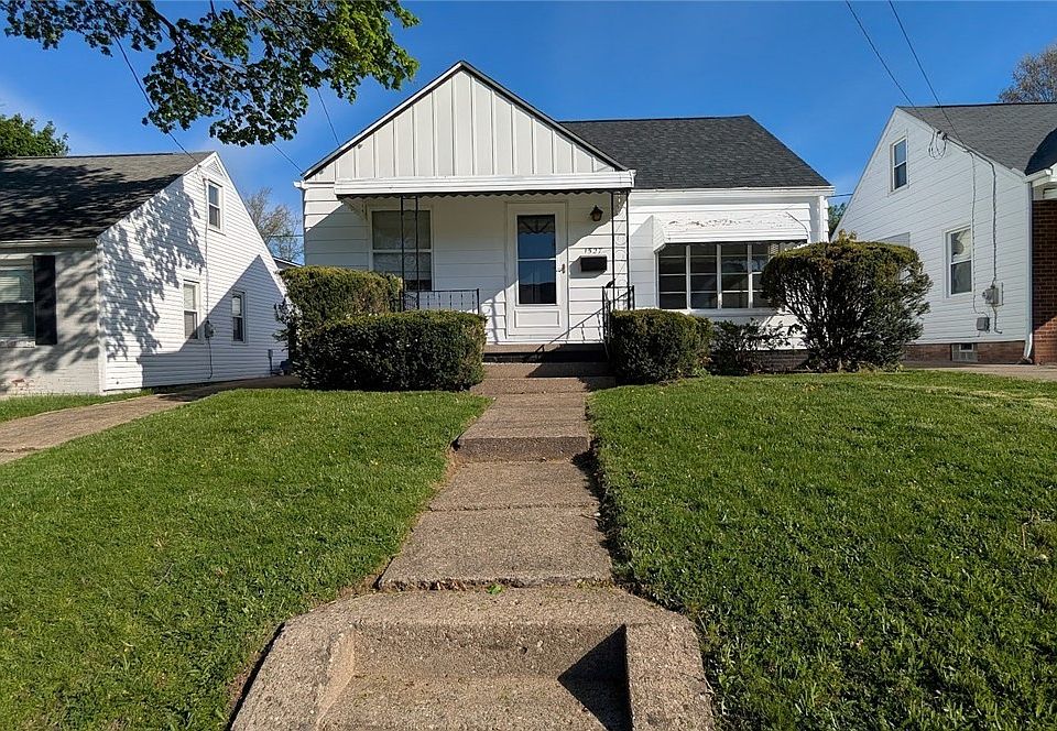 1st image of 1527 Norwood Pl NW