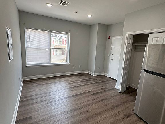 3rd image of 215 Rosa Parks Blvd #202