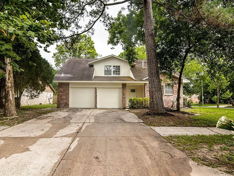 23710 Farm Hill Rd — Photo 1