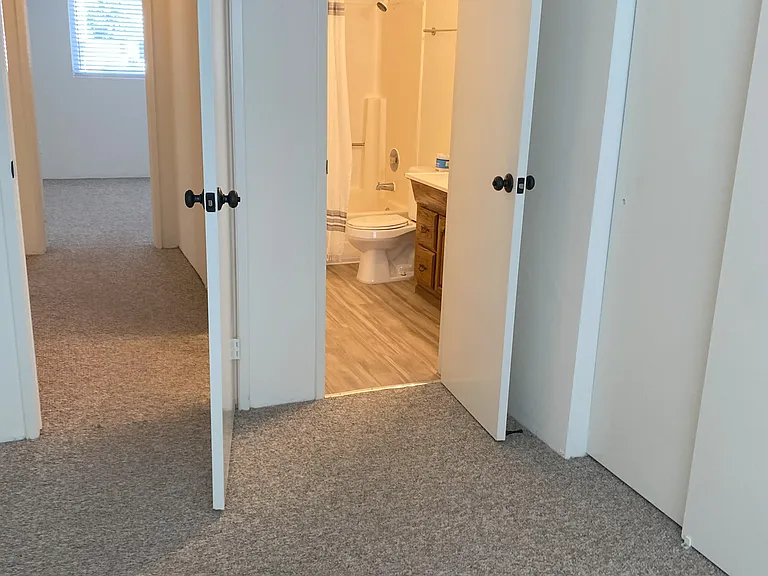 Bathroom access from main bedroom