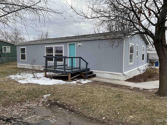 4th image of 616 Salmon Valley Dr