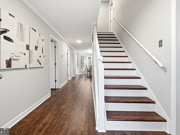 5th image of 309 Mariner Cir