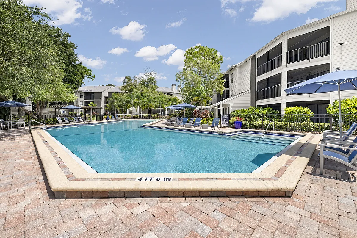 Building Photo - 4800 Westshore