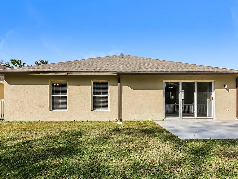 5920 Count Turf Ln — Photo 16