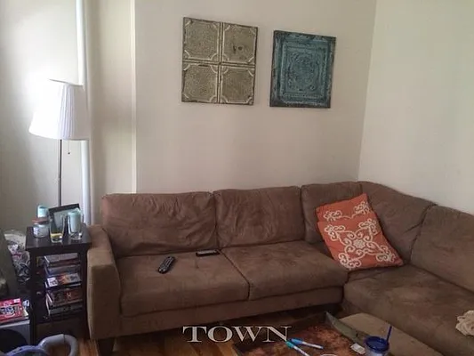 Rented by Town Residential | media 15