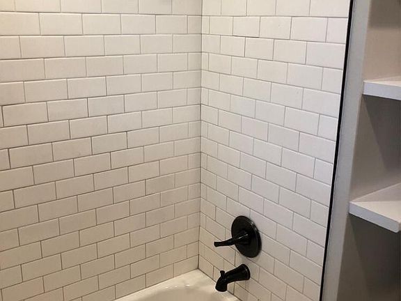 4th image of 3208 Avenue A