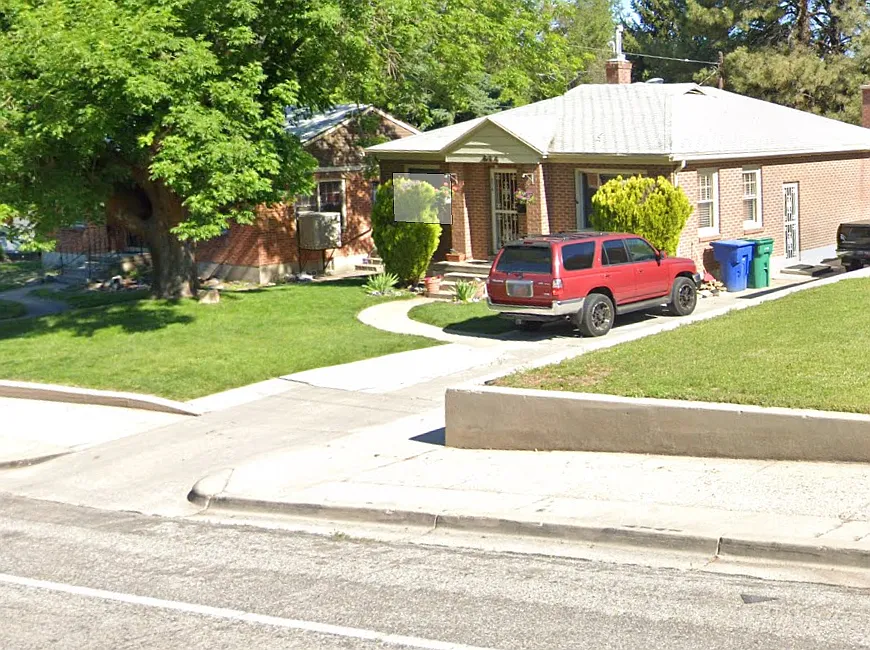 Building Photo - 654 32nd St