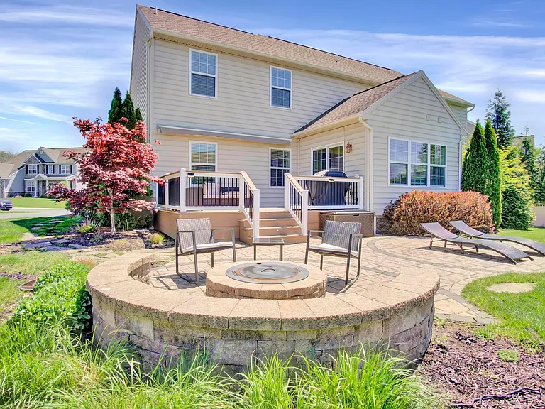74 Stone Run Dr — Photo 6