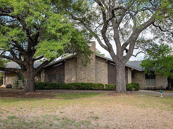 2nd image of 129 Cas Hills Dr