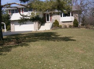3502 Chelmsford Dr, Spring Grove, IL 60081