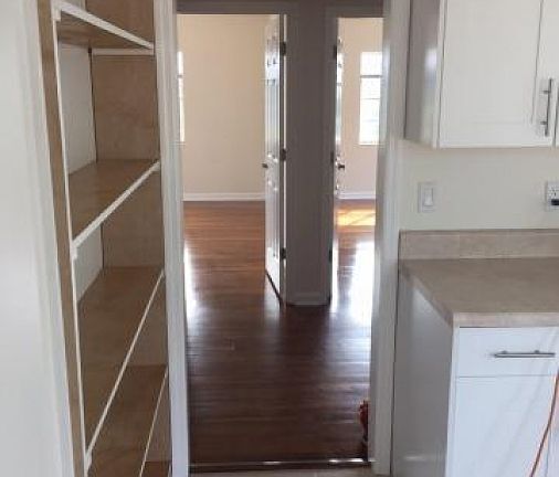 4th image of 603 N L St
