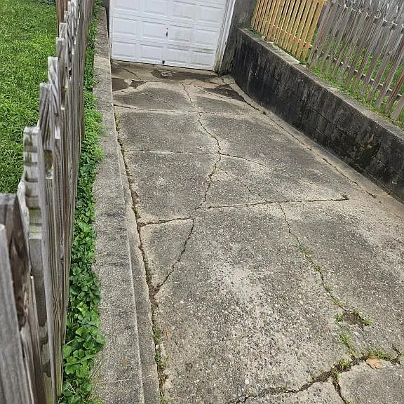 212 Virginia Ct — Photo 25