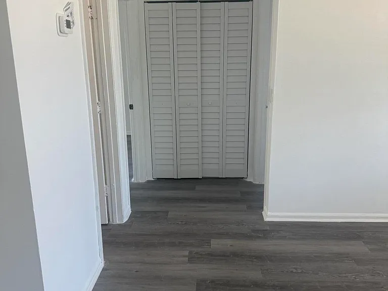 341 Silver Beach Rd #343 — Photo 4