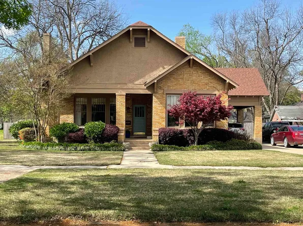 210 E Choctaw St, Dumas, AR 71639