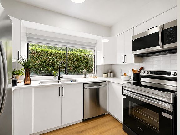 4th image of 3031 Williams Rd #140