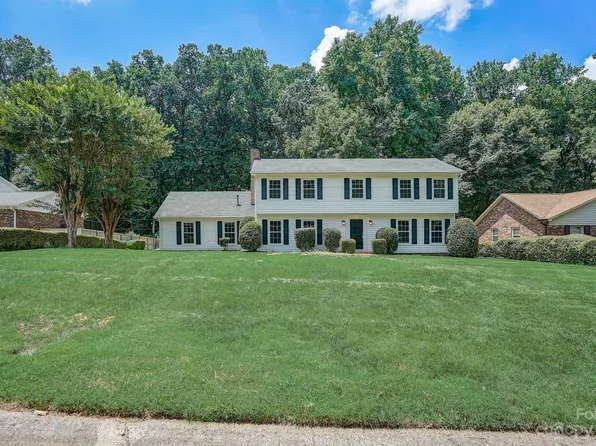 6533 Pencade Ln, Charlotte, NC 28215