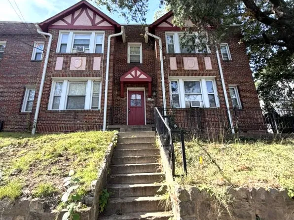 1341 29th St SE, Washington, DC 20020