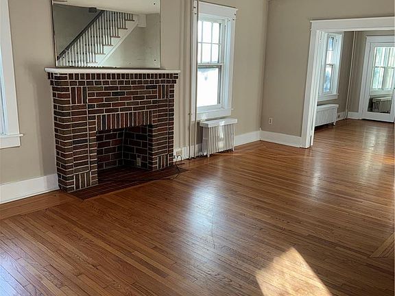 3rd image of 2033 W Tilghman St
