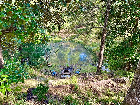 4th image of 235 Hillside Dr