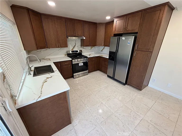 11510 Bertha St — Photo 35