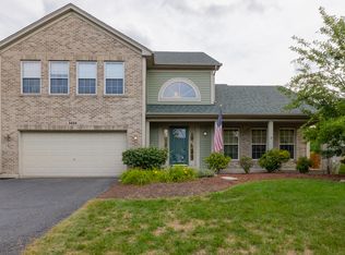 7404 Atkinson Cir, Plainfield, IL 60586