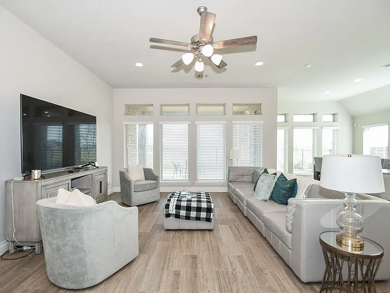 10131 Napier Dr — Photo 7