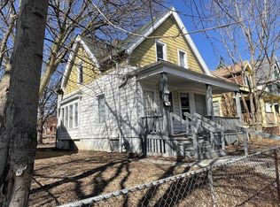 3221 N Palmer St, Milwaukee, WI